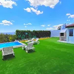 Andy -private Yard, Swimming Pool, Panoramic View