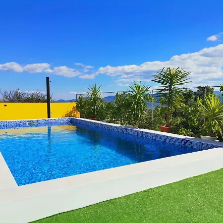 Andy -private Yard, Swimming Pool, Panoramic View Apartman *