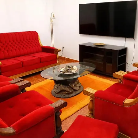 Apartman Andy -private Yard, Swimming Pool, Panoramic View *