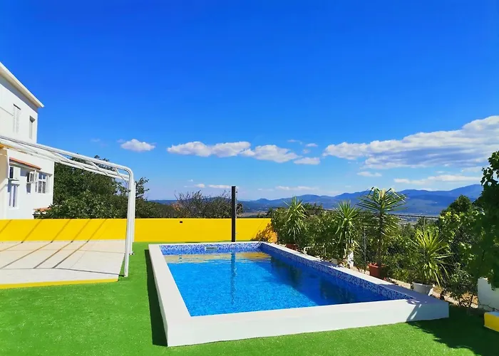 Andy -private Yard, Swimming Pool, Panoramic View 이모츠키