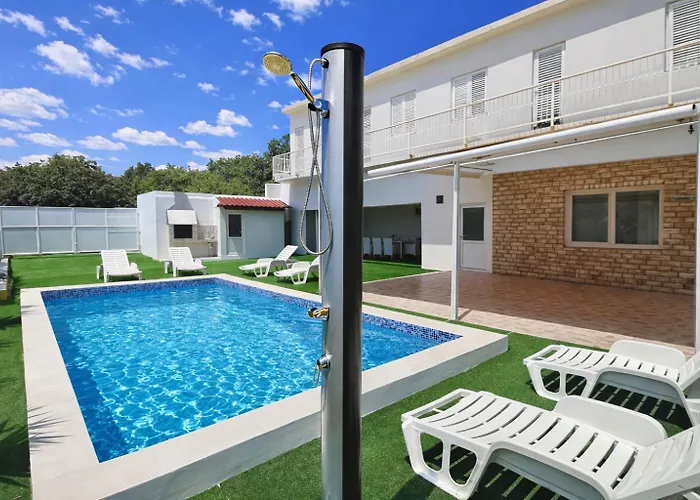 Andy -private Yard, Swimming Pool, Panoramic View 아파트 이모츠키