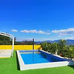 Andy -private Yard, Swimming Pool, Panoramic View إيموتسكي