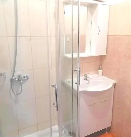 Andy -private Yard, Swimming Pool, Panoramic View Apartment