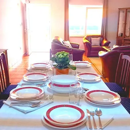 Andy -private Yard, Swimming Pool, Panoramic View Apartment *