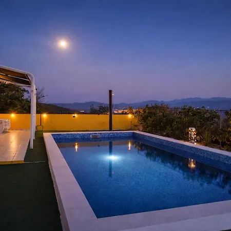 Andy -private Yard, Swimming Pool, Panoramic View Lejlighed Imotski