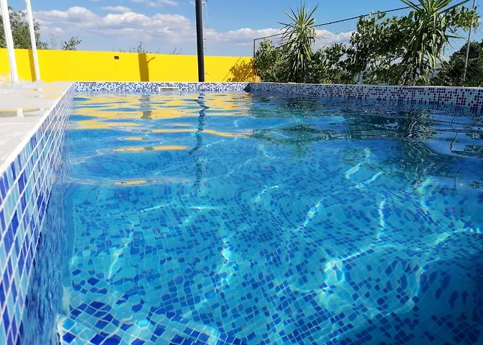 Andy -private Yard, Swimming Pool, Panoramic View Apartament *